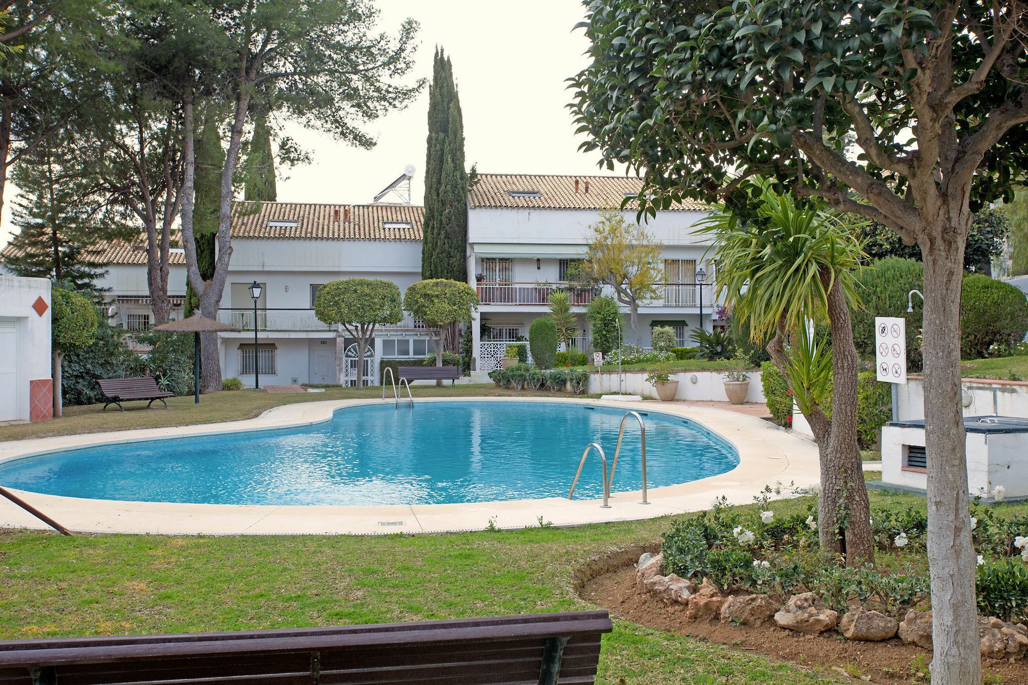 Villa Jardines De Marberia Marbella Exterior foto